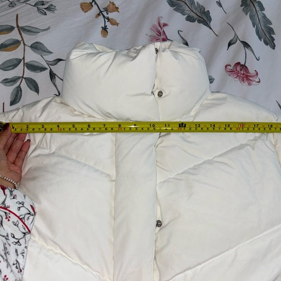 Gifts for Her 🎁☁️Long XS Aritzia Cloud Puff - Picture 8 of 14